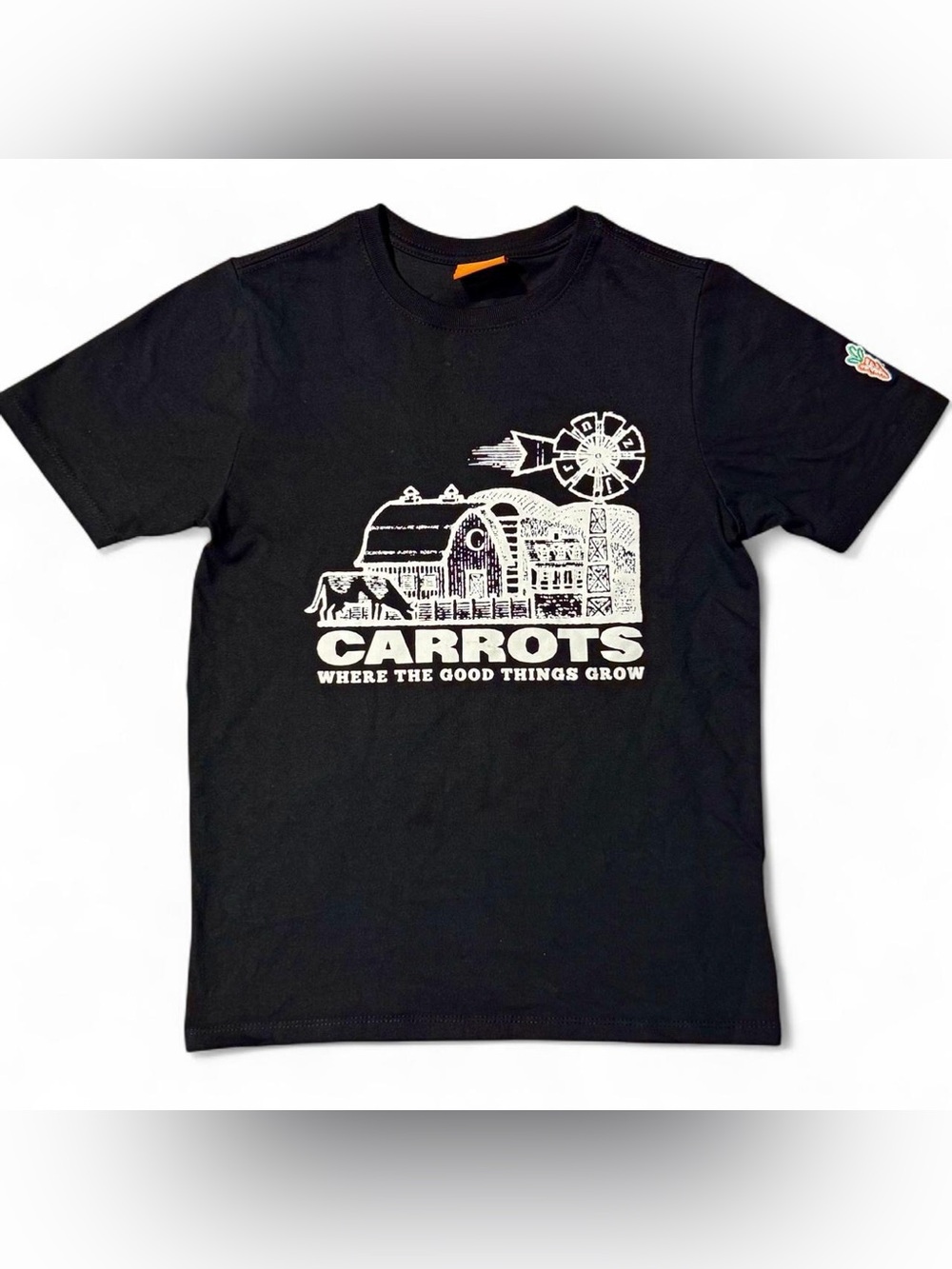 CARROTS BLACK FARM WHERE GOOD THING GROW LARGE TEE